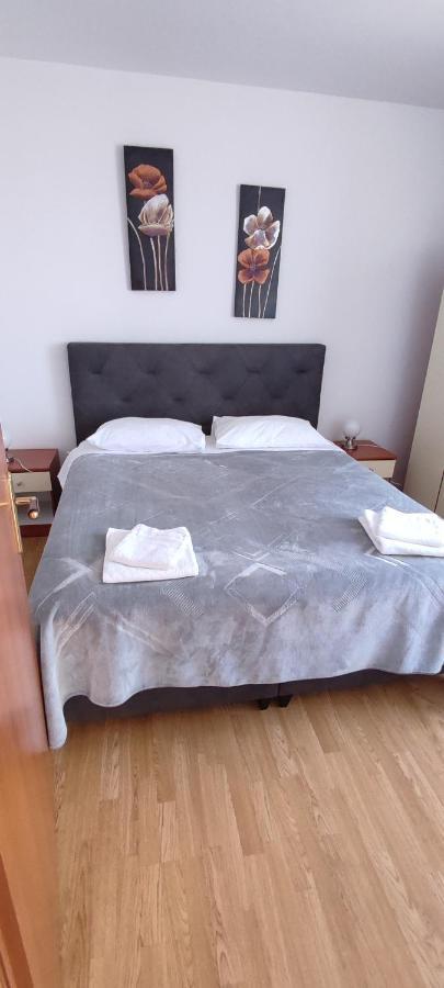 Apartments Burazer Šibenik Eksteriør bilde