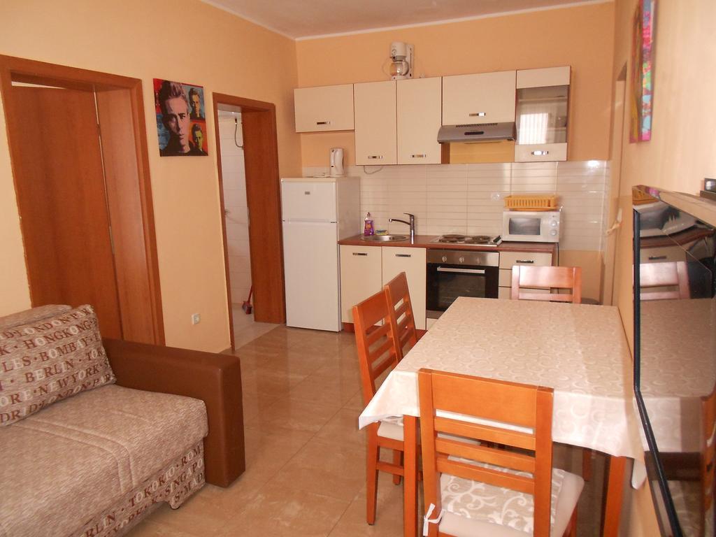 Apartments Burazer Šibenik Eksteriør bilde