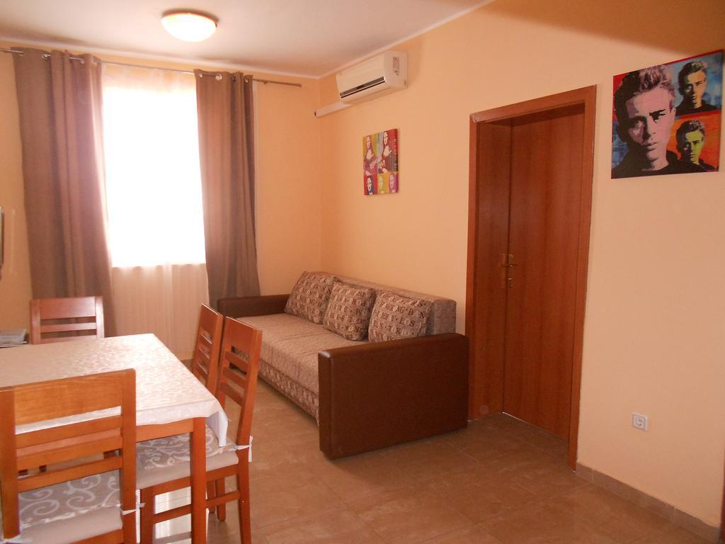 Apartments Burazer Šibenik Eksteriør bilde